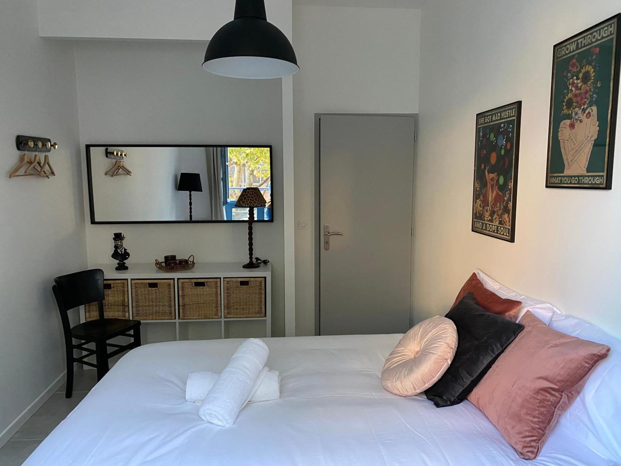 Le Jules Appart'Hotel Romans-sur-Isère Екстериор снимка