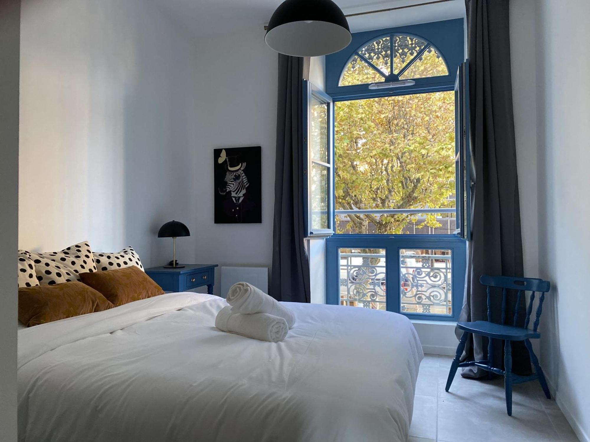 Le Jules Appart'Hotel Romans-sur-Isère Екстериор снимка
